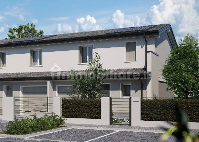 Villa a schiera viale Circonvallazione 104, Centro, Mirandola