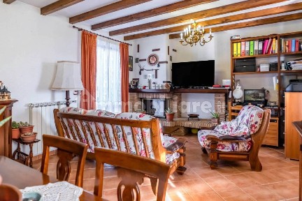 Villa a schiera via Campacci, Sestola