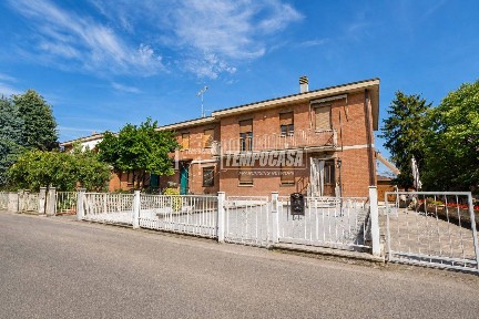 Vignola, Via Caduti in Guerra 178
