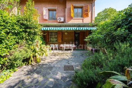 Modena, Morane - Contrada, Via Camaiore, 32
