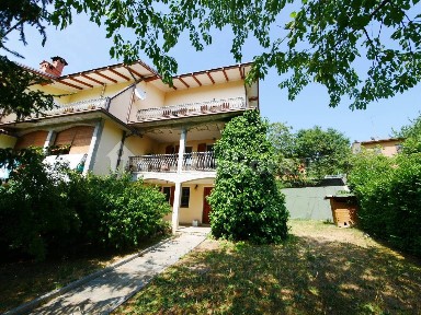 Villa a schiera via 1 Maggio, Serramazzoni