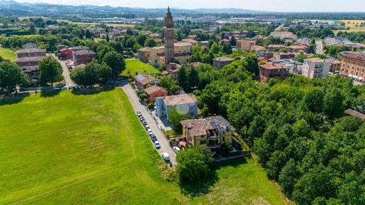 Villa a schiera via della Vite 15, Solignano Nuovo, Castelvetro di Modena