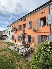 San Possidonio, Via 25 Aprile, 27