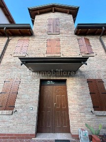 Cavezzo, Via Camillo Benso di Cavour, 47