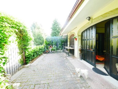 Villa a schiera via Faeto, Serramazzoni