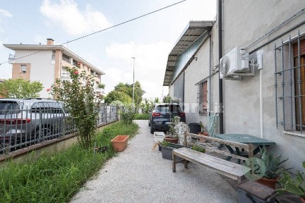 Novi di Modena, Via Puccini 65