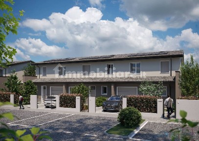 Villa a schiera viale Circonvallazione 104, Centro, Mirandola