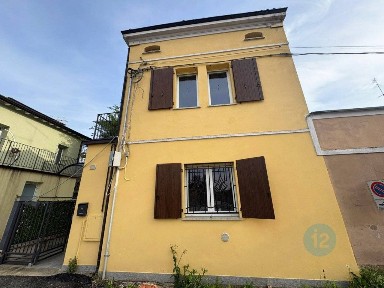 Villa a schiera via Circondaria, Centro, San Felice sul Panaro