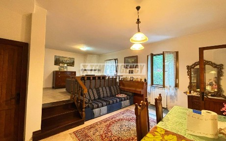 Villa a schiera via Monte Modino 85, Faeto, Serramazzoni