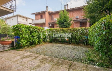 Villa a schiera via Reno, Centro, Soliera