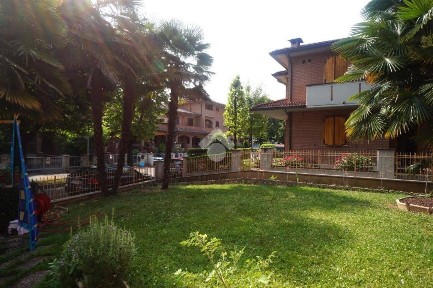 Villa a schiera via G. Salvemini 13, Centro, Formigine