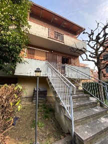 Villa a schiera via Trento e Trieste 77, Centro, Formigine