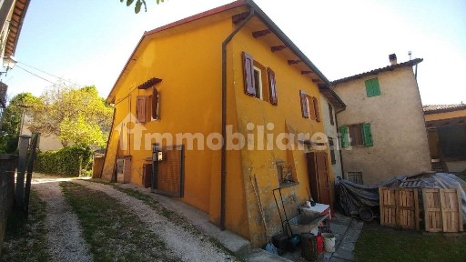 Villa a schiera via della Piscina 6, Monteombraro, Zocca