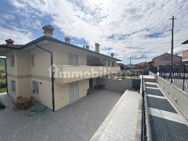 Bilocale nuovo, primo piano, Centro, Varzi