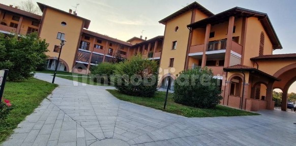 Quadrilocale via Madonna 61, San Martino Siccomario