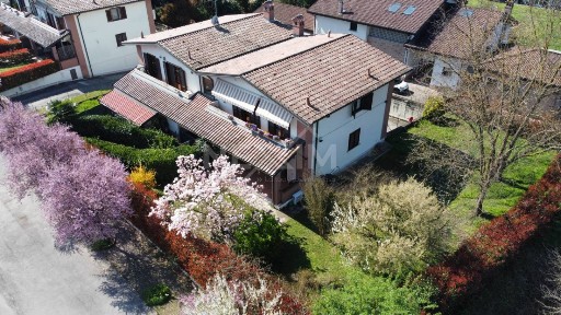 San Genesio ed Uniti, Via Carola