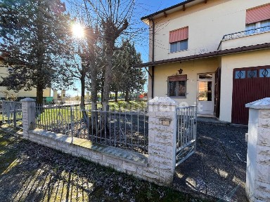 Villa a schiera san dalmazio, Serramazzoni