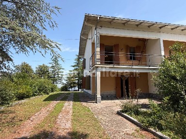 Villa a schiera 4 locali, buono stato, Centro, Montese