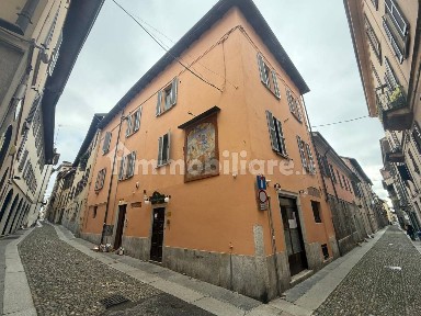 Bilocale via dei Liguri 26, Centro Storico, Pavia