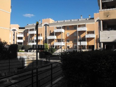 Quadrilocale piazzetta Ignazio Silone, Centro, Matera