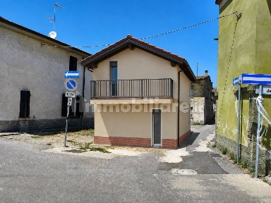 Bilocale via Palmiro Togliatti, Centro, San Genesio ed Uniti