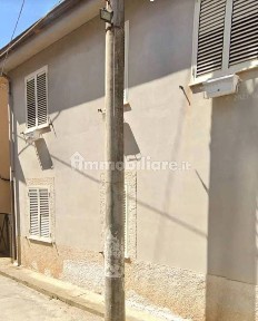 Trilocale via P. Mattarella, Centro, Zambrone