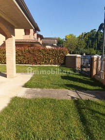 Villa a schiera via Primo Maggio, San Possidonio