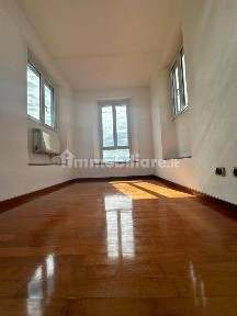 Appartamento ottimo stato, su più livelli, Centro Storico, Pavia