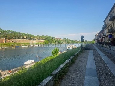 Quadrilocale ottimo stato, su più livelli, Borgo Basso, Pavia