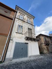 Quadrilocale via della Pace 8, Centro, Vibo Valentia
