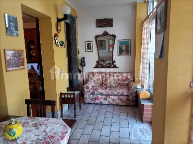 Trilocale ottimo stato, piano terra, Centro, Mortara
