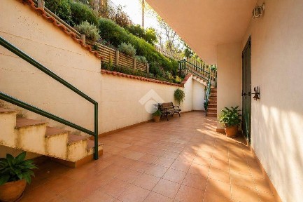 Pescara, Colle del Telegrafo - Colle Scorrano, Str. Colle Scorrano, 33