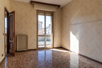 Trilocale via del Popolo, Centro Storico, Voghera