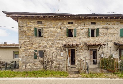 Villa a schiera 5 locali, buono stato, Montefiorino