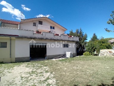 Villa a schiera via Ignazio Silone, Manoppello Scalo, Manoppello