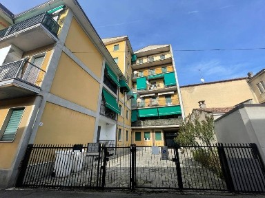 Quadrilocale via Del Merlo 3, Corso XXVII Marzo, Via Tortona, Via F. Rosselli, Voghera