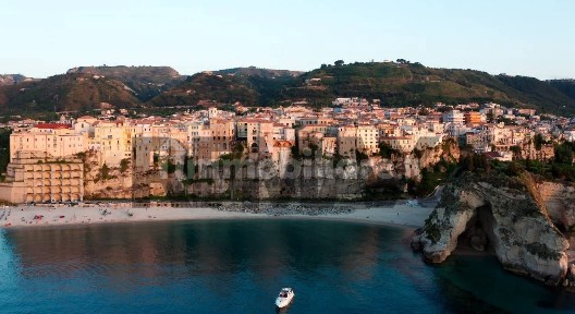 Tropea, Largo Gesuiti, 10
