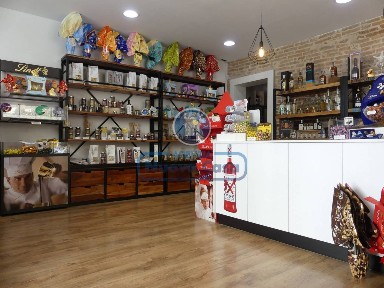 Attività commerciale in Affitto