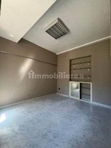 Trilocale corso Vittorio Emanuele III, Centro, Vibo Valentia