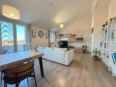 Trilocale via Besate 1, Casorate Primo