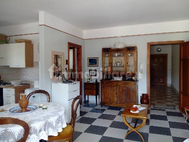 Quadrilocale Contrada Gesuiti, Santa Domenica, Ricadi
