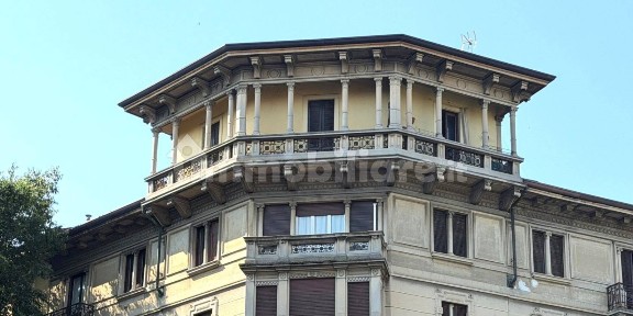 Pavia, Stazione - Ticinello, Viale Vittorio Emanuele II, 24