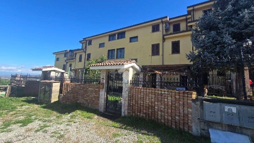 Villa a schiera via malagodi, Stazione Montalto Coretto, Montalto Uffugo