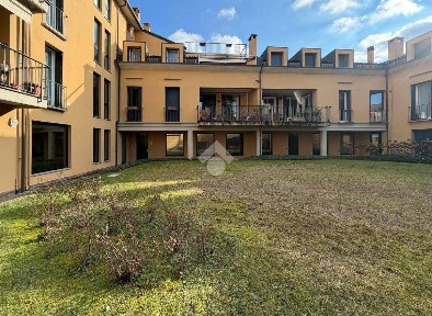Trilocale via Bidone 33, Centro Storico, Voghera