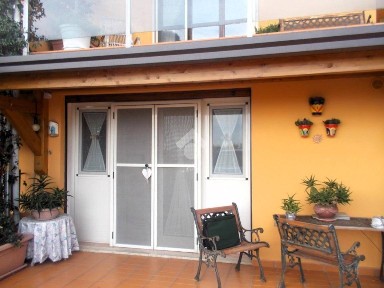 Villa a schiera via Colamato 21, Serra Miceli, Castrolibero