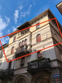 Quadrilocale via Bernardino Gatti, 6, Centro Storico, Pavia