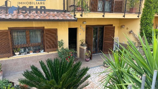 Villa a schiera via Padula Due Forni 60, San Pietro in Guarano