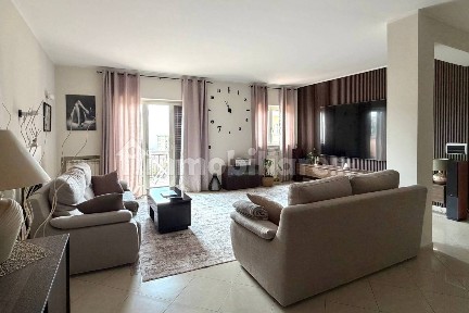Villa a schiera via Caulonia 3, Centro, Paola