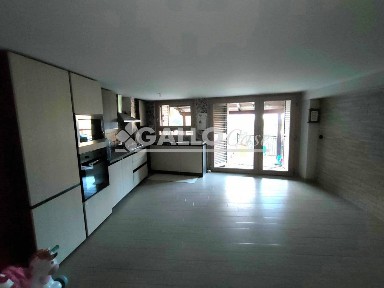 Villa a schiera via delle Viole, Camigliatello Silano, Spezzano della Sila