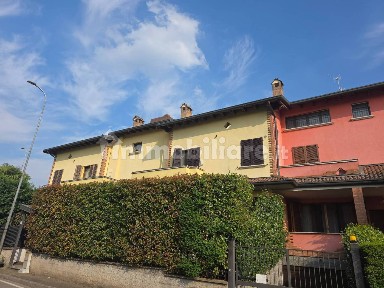 Miradolo Terme, Via Giovanni Falcone ed alla Sua Scorta, 39